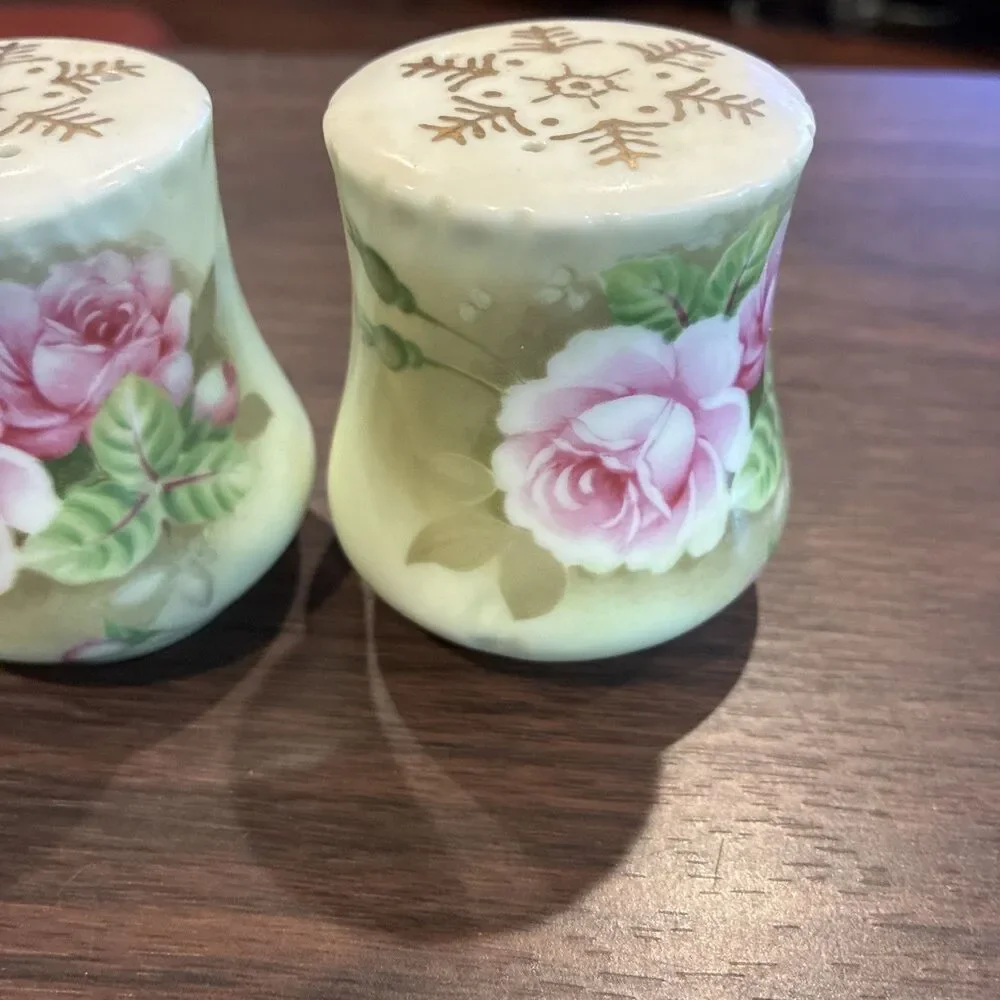 Vintage 1950s Lefton Heritage Green Rose Salt and Pepper Shakers 06075 Stickers